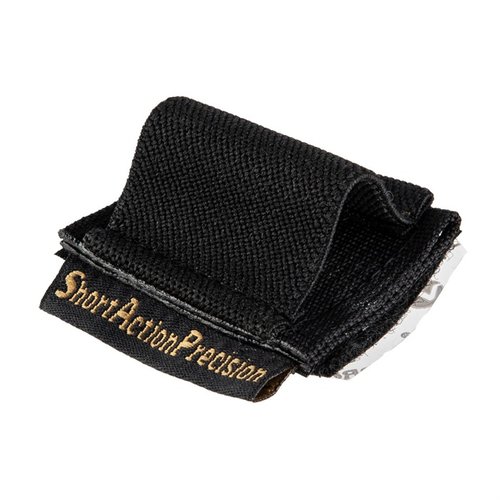 Il portamagazine Short Action Precision per .22 offre accesso rapido e facile a un caricatore extra, compatibile con CZ455, Anschutz, Sako Quad e Savage MK2.