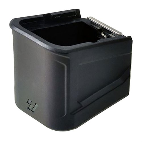 Améliore ton GLOCK avec le Strike Industries Extended Magazine Plate, ajoutant 6 cartouches pour G17 et 5 pour G22, tout en offrant une meilleure prise et sécurité.