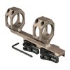 Le montage RECON est parfait pour ton AR-15, offrant un système de détachement rapide, en aluminium 6061 T6, avec un cantilever pour un bon soulagement des yeux.