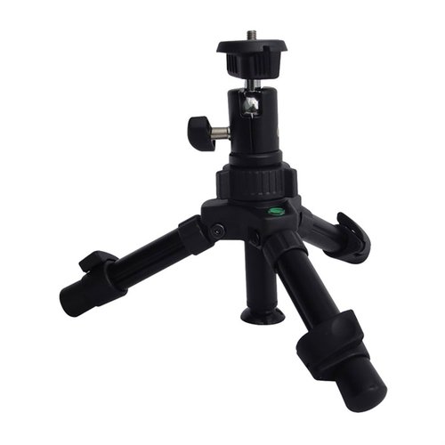 Le MINI CAMERA TRIPOD de LONGSHOT est léger et compact, parfait pour maintenir ta caméra stable sur la cible, peu importe les conditions de tir.