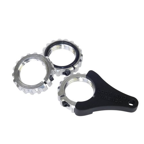 Le ULTIMATE LOCK RINGS di Lee Precision offrono un grip sicuro e anti-rotazione grazie all'O-ring, rendendo l'installazione dei dies semplice e veloce.