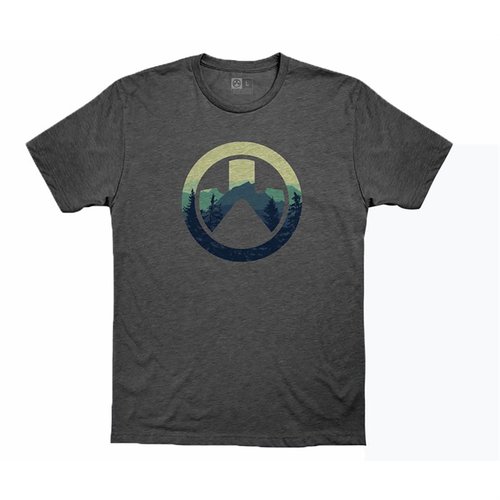Das CASCADE ICON LOGO T-Shirt aus 60% Baumwolle und 40% Polyester bietet Komfort, Strapazierfähigkeit und einen lässigen Look für jede Gelegenheit.
