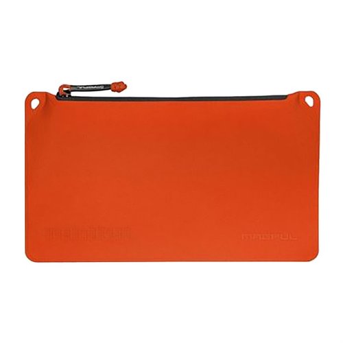 La Magpul DAKA Pouch offre organizzazione robusta con tessuti in polimero, cuciture saldate e zip YKK AquaGuard®, ideale per avventure all'aperto.