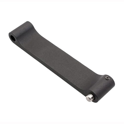 Améliore le confort et la sécurité de ton AR-15 avec l'AR-15 Trigger Guard Assembly de CMMG, conçu pour un montage facile et une durabilité exceptionnelle.
