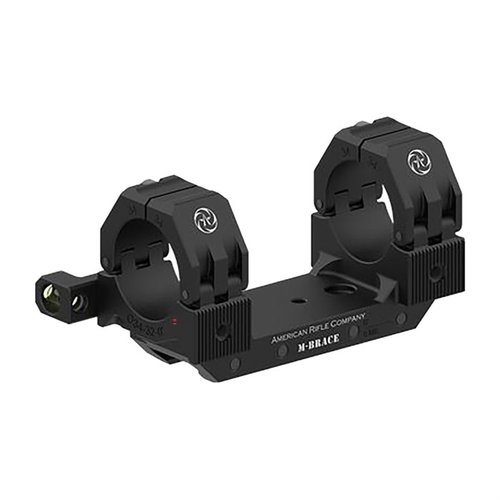 Le M-BRACE Scope Mount offre une conception ingénieuse, un montage sécurisé et une hauteur ajustable, parfait pour les tireurs à la recherche de précision.