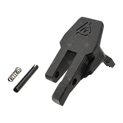 Der Strike Industries Magazine Release für die CZ Scorpion EVO ermöglicht ein schnelles Nachladen mit nur einer Hand, dank der praktischen Finnen am Abzugsgestell.