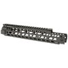 Les garde-main M-Lok de Midwest Industries sont légers, robustes, avec un rail monolithique et cinq points QD, parfaits pour ajouter des accessoires.