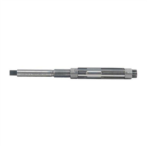 Le reamer ajustable "C" de CHADWICK & TREFETHEN offre une coupe lisse et contrôlée pour les canons de 10 et 12 gauges, idéal pour un ajustement professionnel.