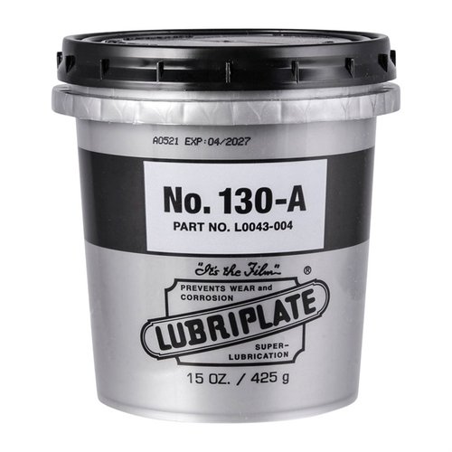 Das 130-A MIL SPEC GREASE von LUBRIPLATE ist ideal für M1 Garand und M14 Gewehre. Es ist wasserdicht und haftet hervorragend an Metall, selbst bei jedem Wetter.