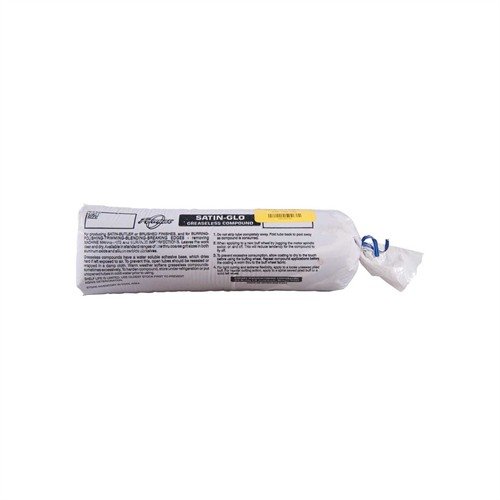 Le SATIN-GLO de FORMAX est un composé sans graisse qui permet de polir facilement l'acier, en éliminant les imperfections et en laissant une finition lisse et prête.