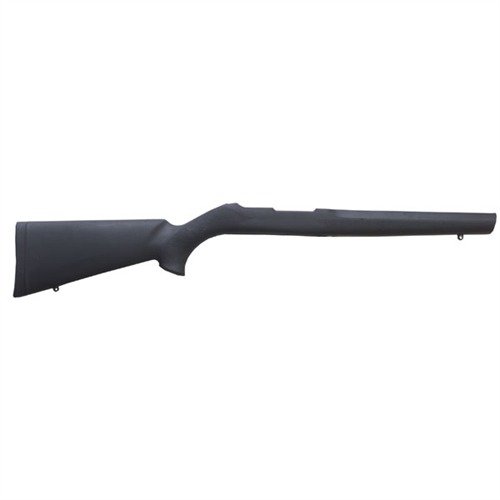 Der RUGER 10/22 Gummibeschichtete Schaft bietet rutschfesten Komfort, leichte Fiberglasunterstützung und eine bequeme Ergonomie für präzises Schiessen.