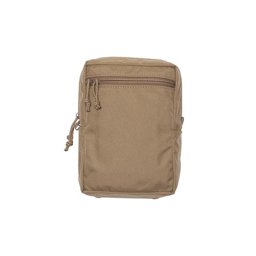 Le TALL GP POUCH de Spiritus Systems offre un espace supplémentaire pour ton équipement, avec une profondeur idéale pour les bouteilles et lunettes de vision nocturne.