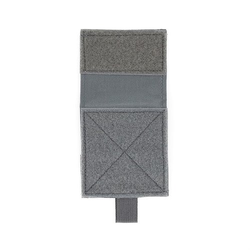 Le Half Flap offre des options de transport étendues pour ton Micro Fight Chassis, compatible avec les inserts de chargeur de pistolet Spiritus Systems.