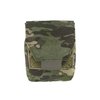 La JSTA Pouch offre un design compact avec deux compartiments, compatible avec des inserts Velcro, idéale pour organiser tes chargeurs et accessoires sur un ceinturon.