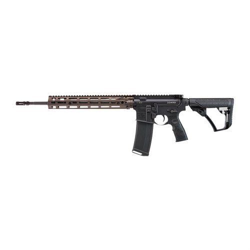 Il DD4 RIII 5.56MM offre un design ambidestro, un sistema a gas mid-length per un ciclo fluido, e un'accurata canna Government da 16" per prestazioni elevate.