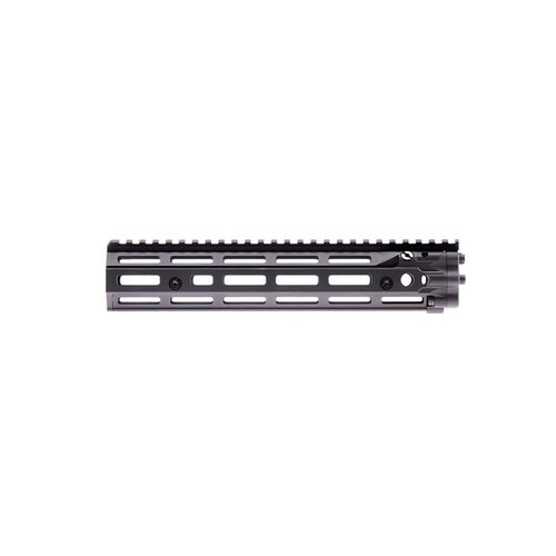 Il sistema RIS III di Daniel Defense offre un design leggero e versatile, con attacchi M-LOK, costruzione in alluminio di grado aeronautico e piattaforma rail superiore continua.