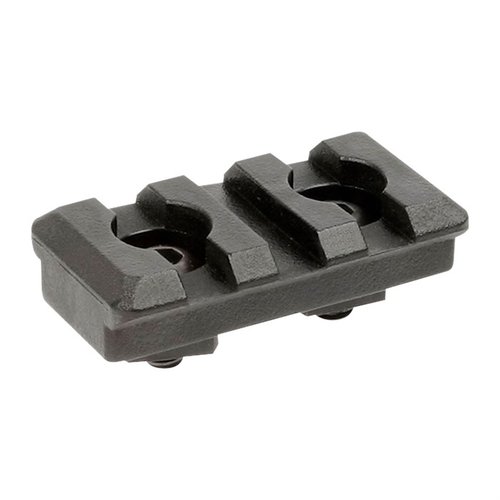 Scopri i rail accessori M-LOK in polimero di Midwest Industries, disponibili in 3 slot, costruzione resistente e hardware di montaggio incluso, 100% made in USA.