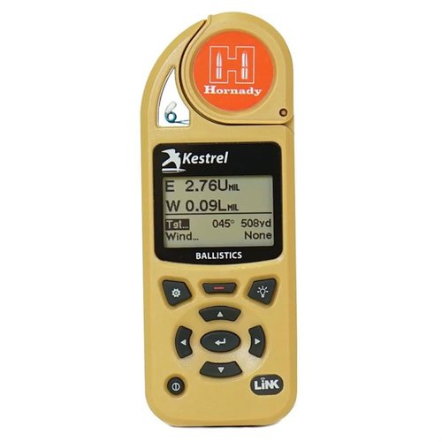 Il Kestrel 5700 con Hornady 4DOF offre un calcolatore balistico integrato, misurazioni ambientali precise e resistenza in condizioni estreme per cacciatori e tiratori.