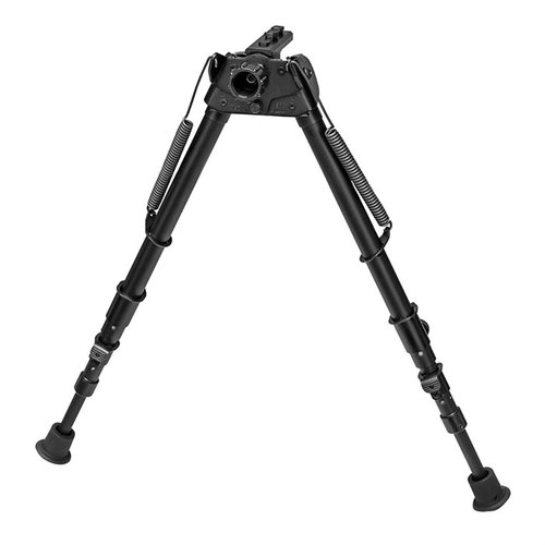 Il bipiede S-25C-MLOK estende da 13,5" a 27", è ultraleggero a 18,6 oz, si attacca a un handguard M-LOK e compensa il terreno irregolare.