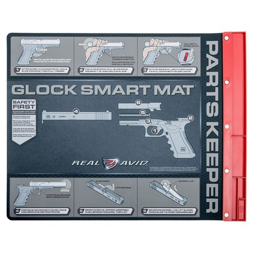 Scopri il SMART MAT per Glock! 🛠️ Un tappetino resistente all'olio con vassoio integrato per organizzare i tuoi pezzi durante la pulizia.