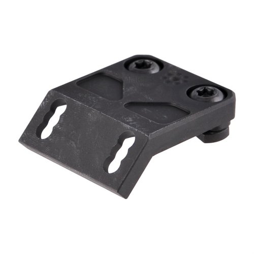 Il supporto Arisaka Offset Scout è progettato per luci Surefire e Modlite, offre un montaggio a 45 gradi, profilo basso e tre posizioni laterali per ottimizzare lo spazio.