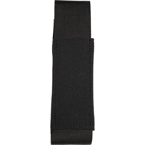 Le Tourniquet Pouch de GREY GHOST GEAR est parfait pour ranger un tourniquet CAT, avec des côtés élastiques et un rabat ajustable, facile à attacher.