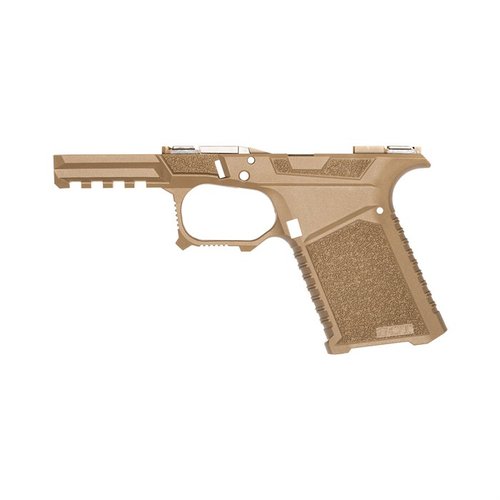 Le cadre SCT 19 offre une ergonomie améliorée avec une texture de prise agressive, un magazine bien biseauté et des rails Picatinny pour accessoires.
