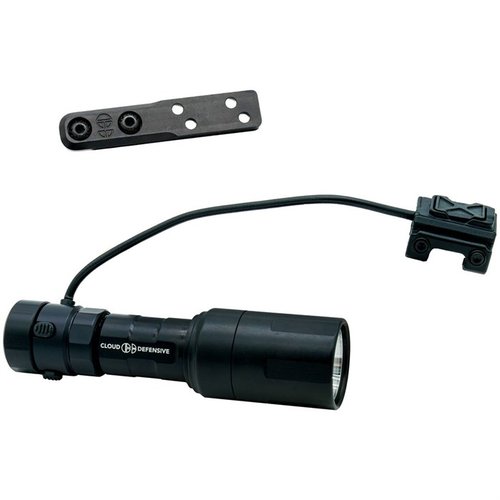 Il REIN 3.0 Micro offre 95.000 Candela, 1000 lumen, durata di 40 minuti, design modulare e compatibilità con batterie 18350 e CR123A.