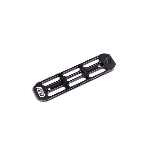 Il sistema ARCALOCK Dovetail Rail offre un bloccaggio meccanico sicuro, compatibilità con accessori standard Arca e una costruzione leggera in alluminio 6061-T6.