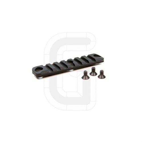 Il rail accessorio Geissele HK SMR offre 3 o 7 slot per accessori Picatinny, realizzato in alluminio anodizzato milspec per una resistenza e funzionalità superiori.