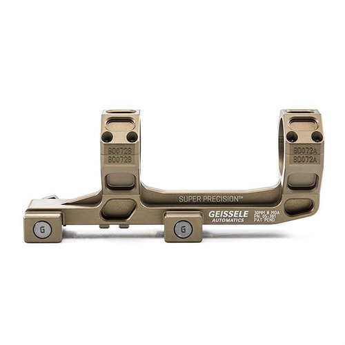 I montaggi Geissele Super Precision AR-15/M4 offrono massima sicurezza grazie al metodo nut e bolt, realizzati in alluminio 7075-T6 per una robustezza eccezionale.