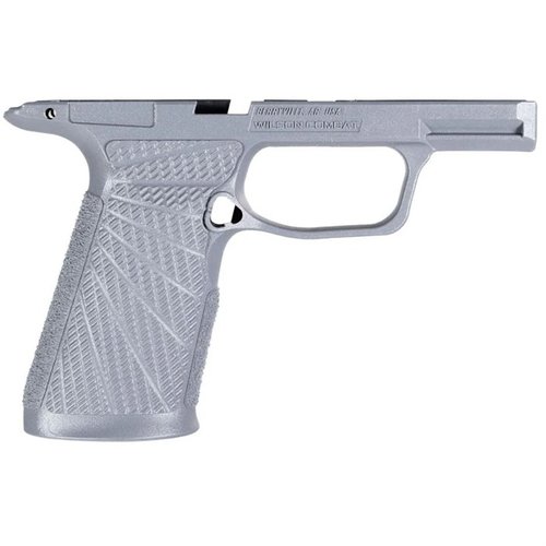 Migliora il tuo P365 XMacro con il grip modulare Wilson Combat: design ergonomico, migliore controllo del rinculo e compatibilità con holster standard.
