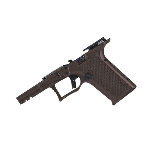 Der Lone Wolf CCS Rahmen bietet einen 19° Grip Winkel, integrierte Griffpanels, erweiterte Triggerguard und fliessende Magwell für verbessertes Schiessen.