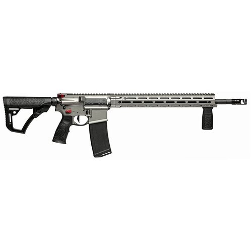 Il DDM4 V7 PRO offre precisione, controllo e velocità, grazie al suo canna di 18" Cold Hammer Forged e al grilletto Geissele per colpi rapidi e precisi.