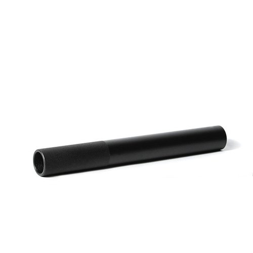 L'extension de canon SMX6 pour Stribog SP9 prolonge le canon de 3 à 6 pouces, dirigeant le souffle vers l'avant pour protéger tes bras et mains.