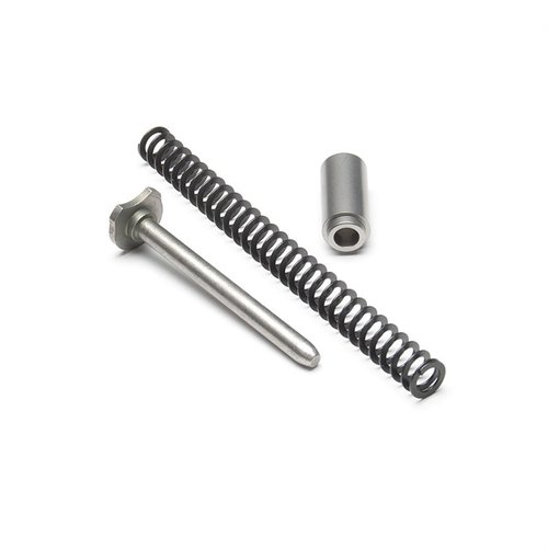 Migliora le tue pistole con il Flat Wire Recoil System di Ed Brown, che include un guide rod in acciaio inox e una molla flat wire per prestazioni superiori.