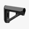 Le MOE RL Carbine Stock offre un ajustement facile de la longueur de tir, un confort amélioré et une compatibilité avec divers accessoires pour un tir optimal.