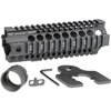 L'AR-15 Combat Rail T-Series offre un design monolitico, materiali di alta qualità e compatibilità con ricevitori standard, garantendo prestazioni eccezionali.