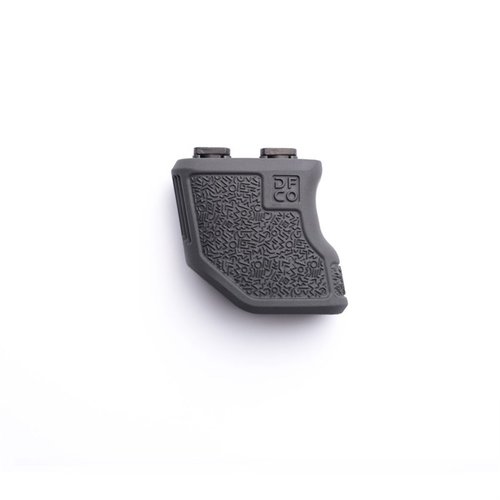 Der TIGER CLAW M-LOK Angled Forward Grip bietet einen ergonomischen 10-Grad Winkel, eine verbesserte Handhabung und Rückstosskontrolle für dein M-LOK Gewehr.
