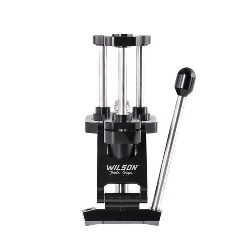 Die L.E. Wilson Single Stage Reloading Press bietet präzise Handhabung mit einem 3-Rod-Design, robustem Aluminium und Edelstahl sowie einer einstellbaren Handhabung.