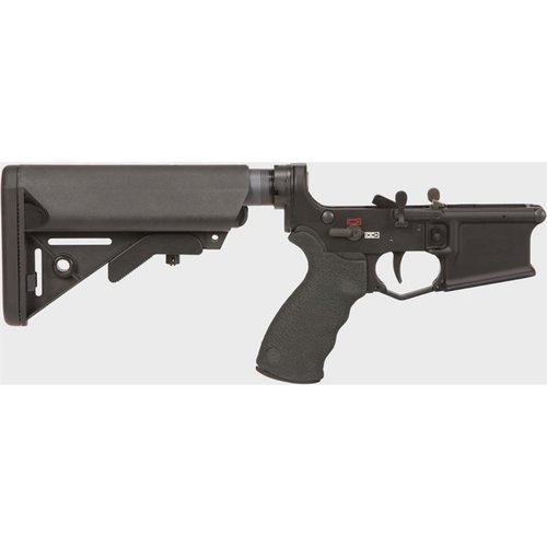 Le MARS-L SOPMOD offre des commandes ambidextres, un groupe de détente à deux étages, et un design ergonomique pour une durabilité et polyvalence optimales.