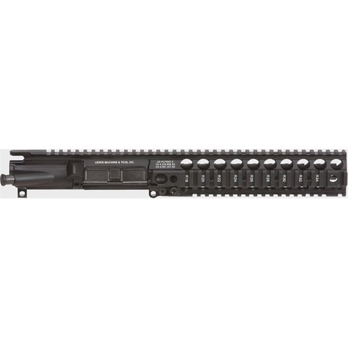 Découvre le MRP-L QUAD 5.56MM, un upper receiver monolithique en aluminium forgé, léger et facile à installer avec un système de verrouillage innovant.