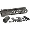 Le COMBAT RAIL HD M-LOK per AR-15 offrono rigidità massima, stabilità eccezionale e 7 lati M-LOK per un'ottimizzazione totale dell'arma.