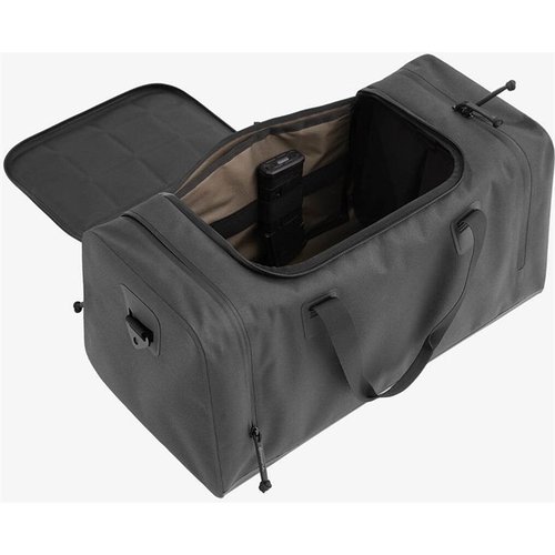 La DAKA Range Bag Large da 40L è realizzata in nylon TPU, resistente agli agenti atmosferici, con scomparti per riviste e accessori, perfetta per ogni uscita al poligono.