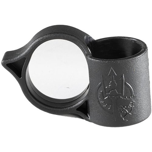Il SwitchBack S Backup Flashlight Ring migliora la tua torcia Surefire EDC, ottimizzando l'ergonomia per la ricerca e il tiro, mantenendo una presa sicura.