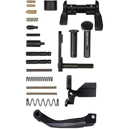 Le kit de pièces inférieures PREMIUM RISE ARMAMENT pour AR-15 te fournit tous les éléments essentiels et la flexibilité d'ajouter des améliorations personnalisées.