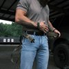 Le V3 INNER BELT de GBRS GROUP est un ceinture intérieure confortable, rigide pour les holsters IWB, et se transforme en ceinture EDC non métallique.
