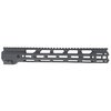 Il CORE ELITE OPERATIONS CEO GEN 2 M-LOK® Handguard per AR-15 offre una struttura robusta, installazione facile e compatibilità con accessori M-LOK.
