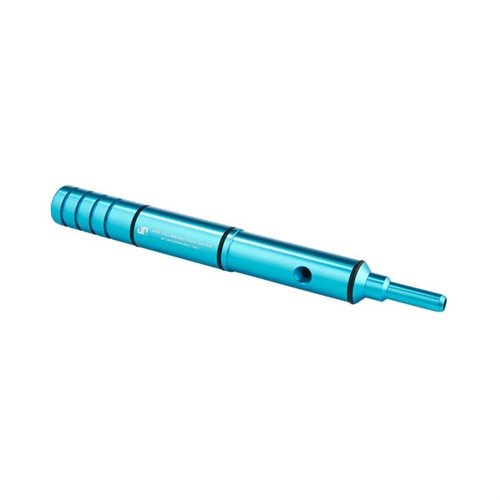 Der AR-15/308 AR Cleaning Rod Guide schützt effektiv den Lauf, die Kammer und die Mündung und ermöglicht sicheres Reinigen von hinten mit einem soliden Aluminiumdesign.