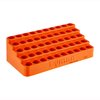 Die Lyman Bleacher Loading Blocks erleichtern dir das Nachladen: Sie halten 50 .308 Win. Hülsen sicher und sind durch das geneigte Design einfach zu entnehmen.
